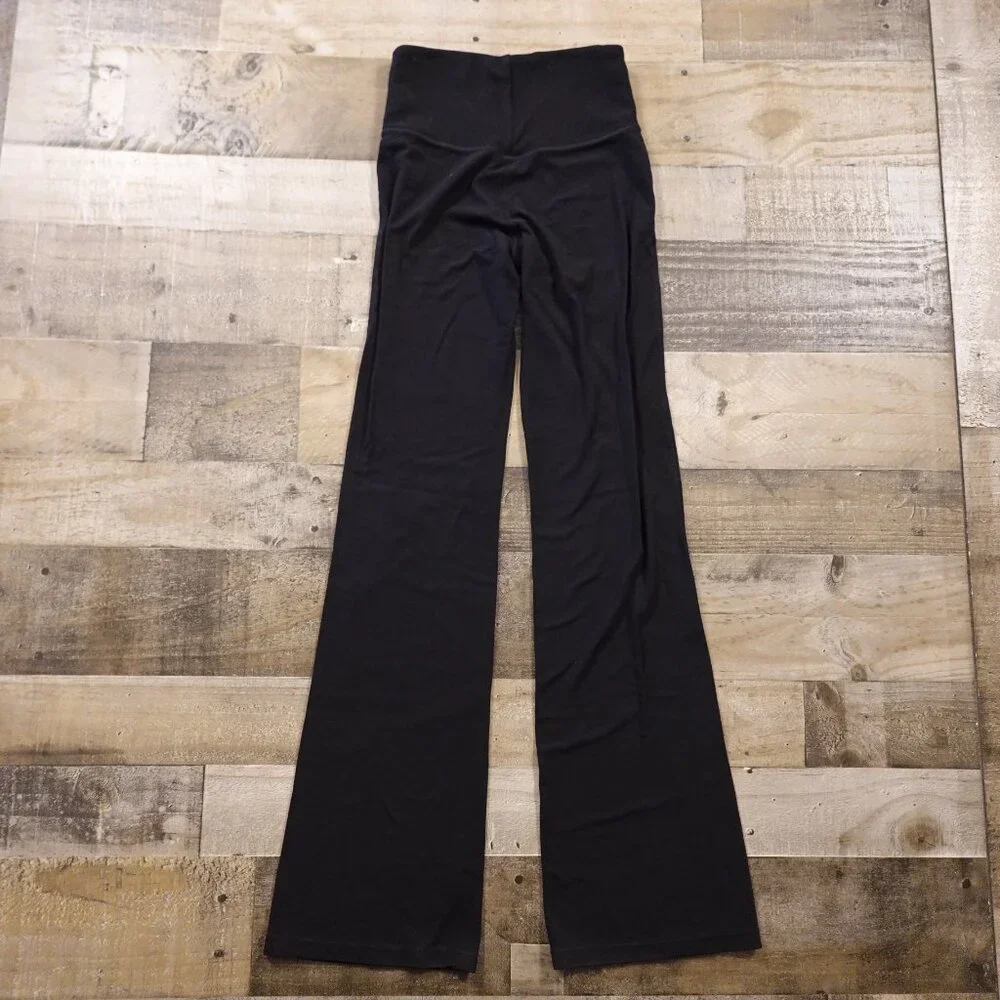 Athleta Studio Flare Pant Women’s XS‎ Black Yoga Athletic 33” Inseam